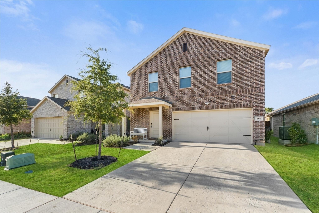 260 Adelina Drive - Photo 2