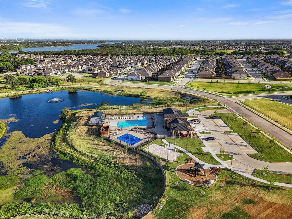 260 Adelina Drive - Photo 32