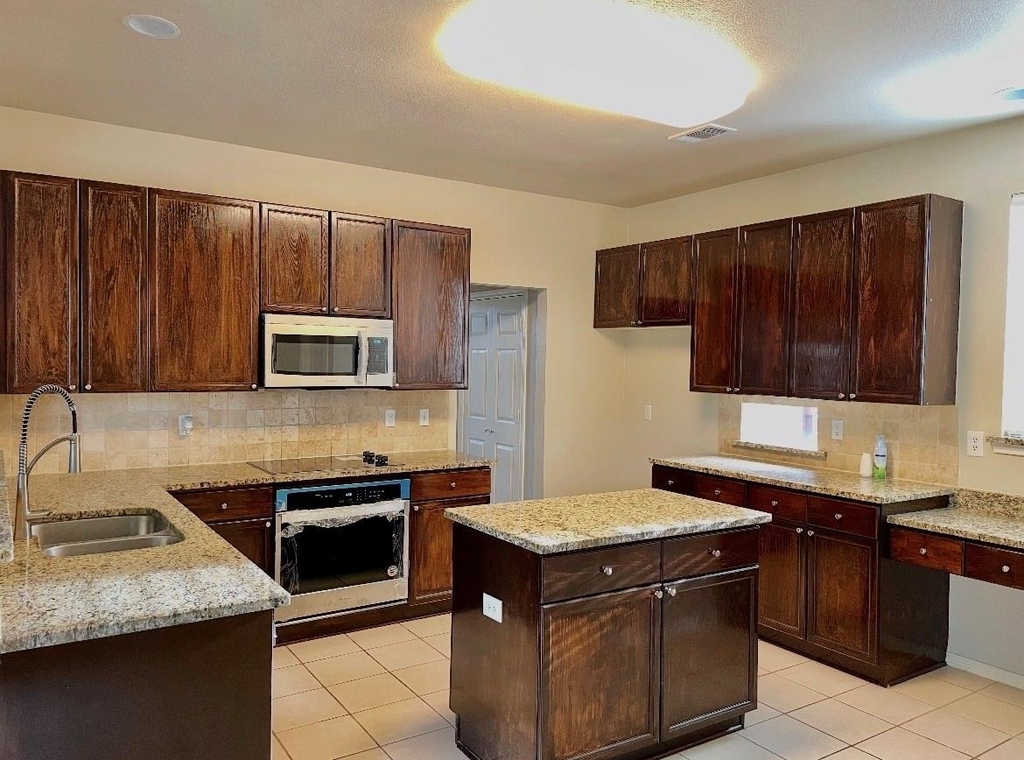 2413 Trailwest Lane - Photo 4