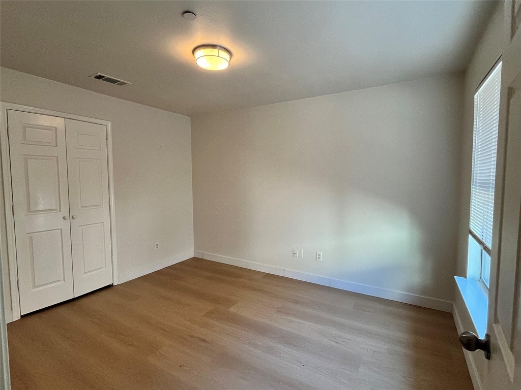 1129 Weston Drive - Photo 12