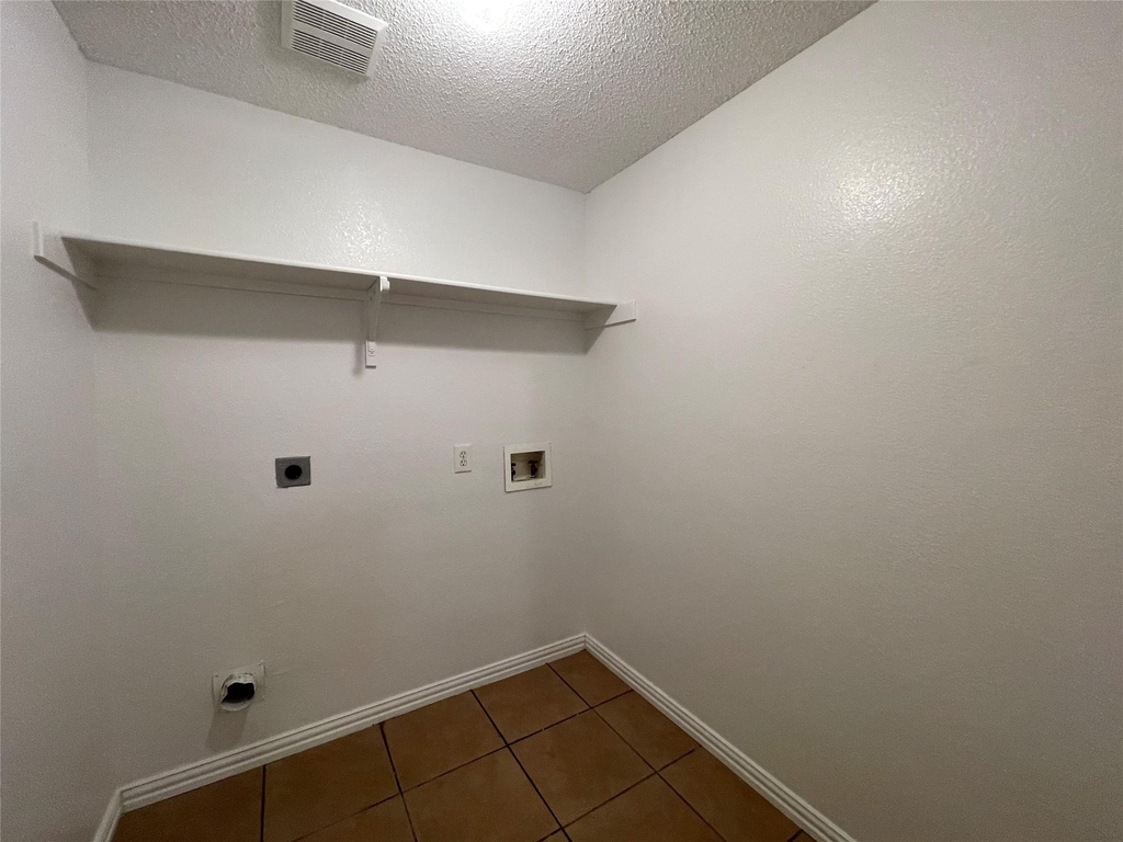 527 Tumbleweed Drive - Photo 13