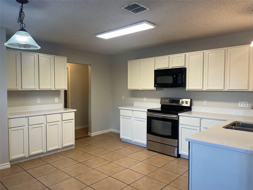 527 Tumbleweed Drive - Photo 9