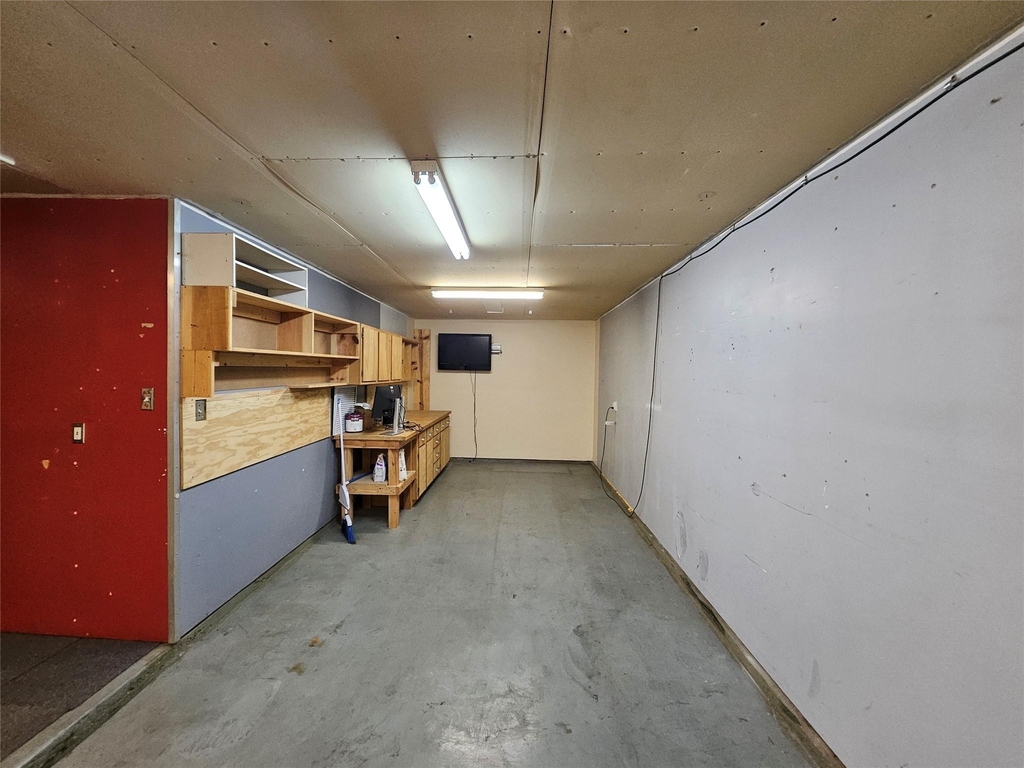 1608 Merritt Drive - Photo 39