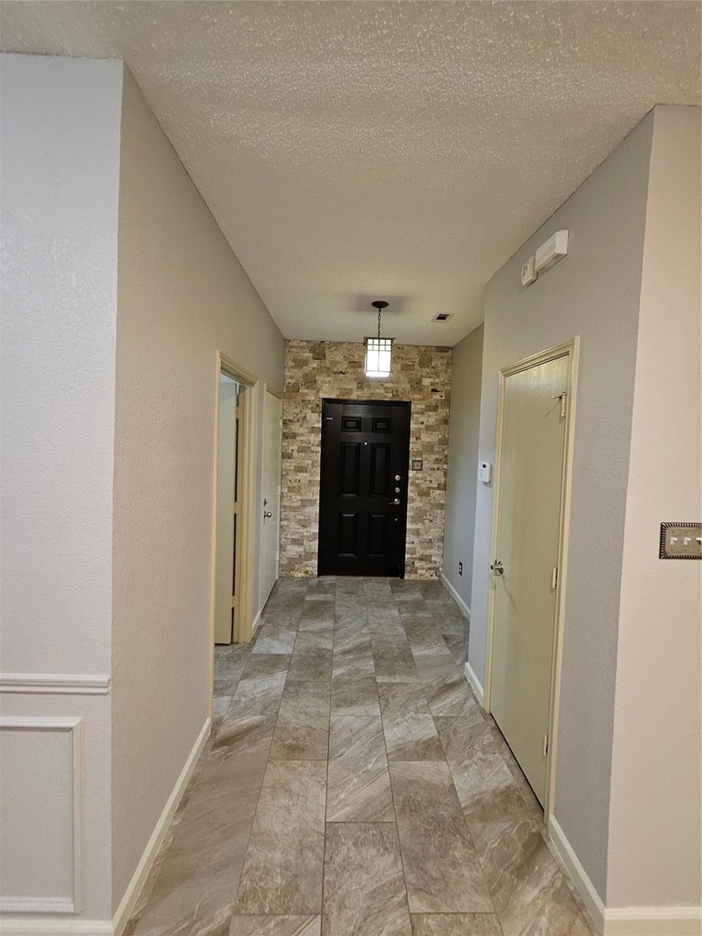 1608 Merritt Drive - Photo 5