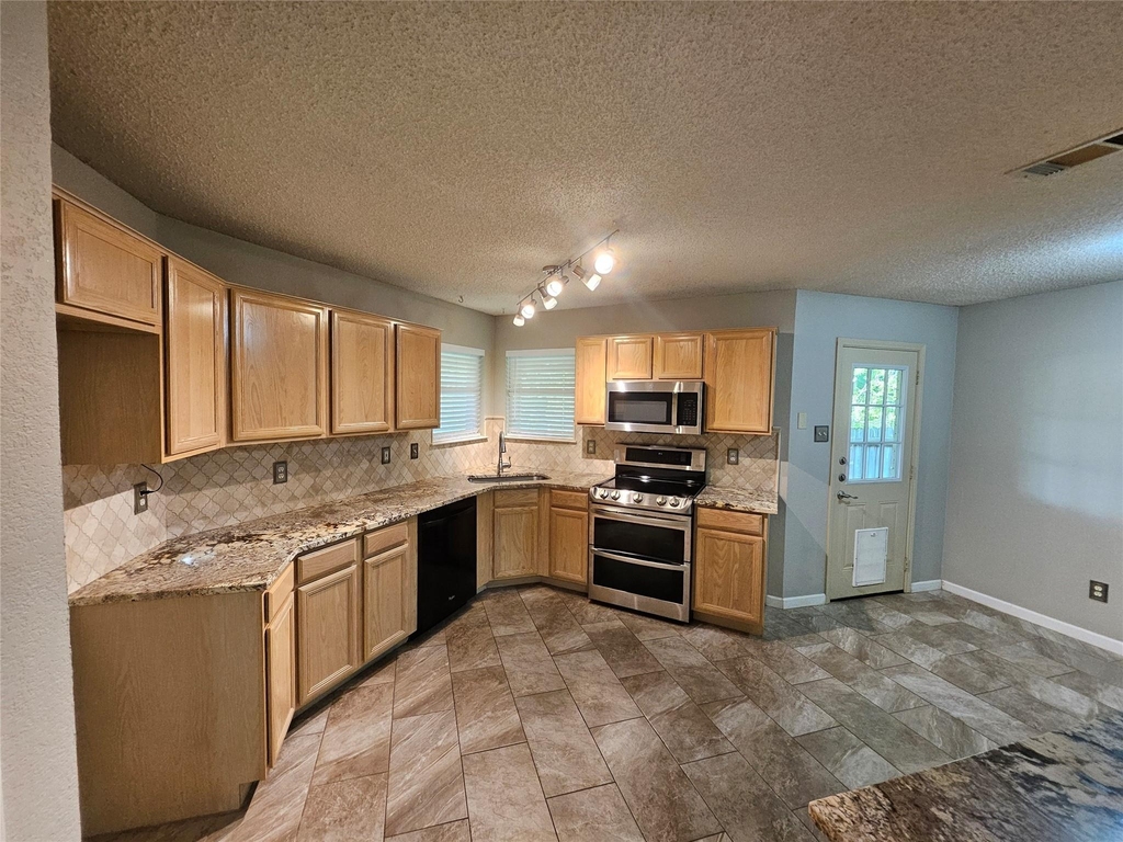 1608 Merritt Drive - Photo 10