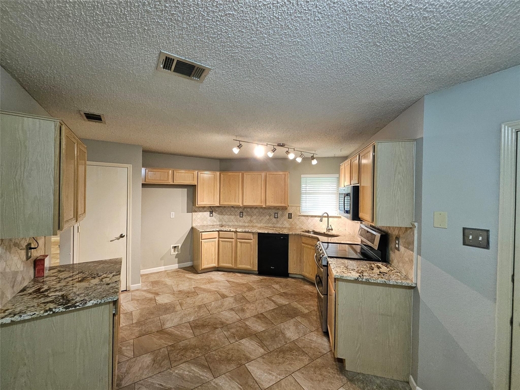 1608 Merritt Drive - Photo 11