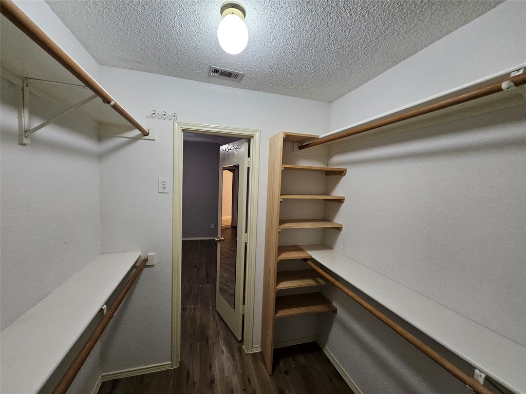 1608 Merritt Drive - Photo 23