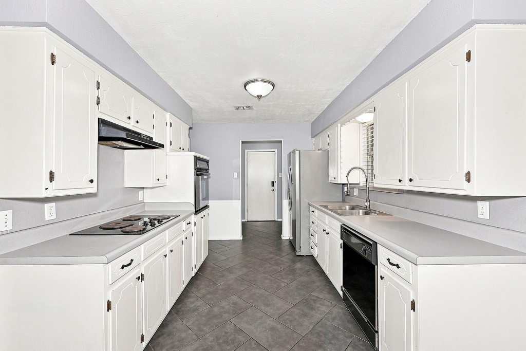3204 Denbury Drive - Photo 6