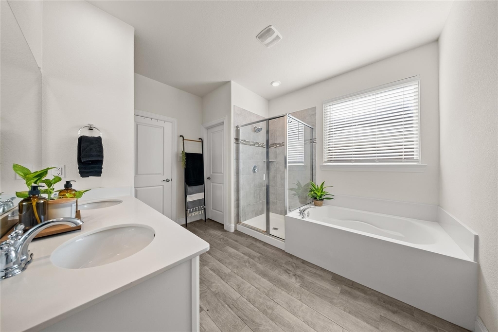 11025 Klondike Lane - Photo 21