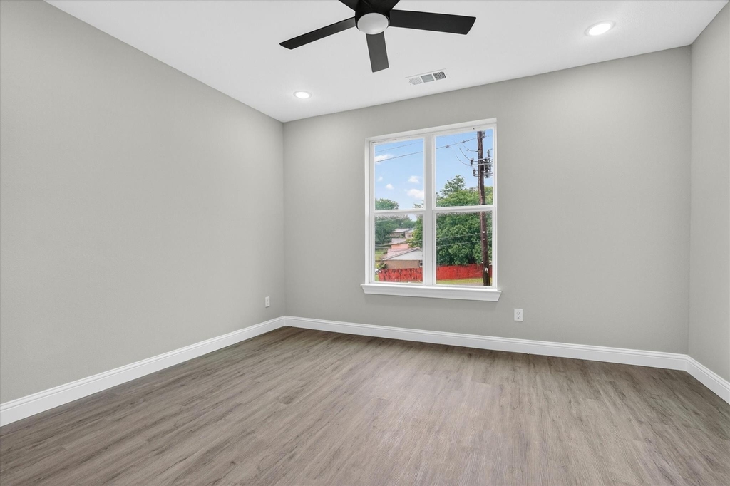 806 Premier - Photo 14