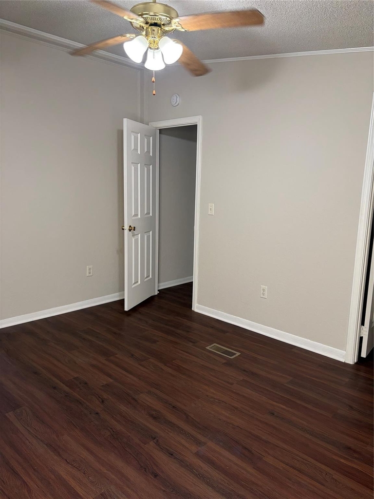 5226 Fm 709 S - Photo 9