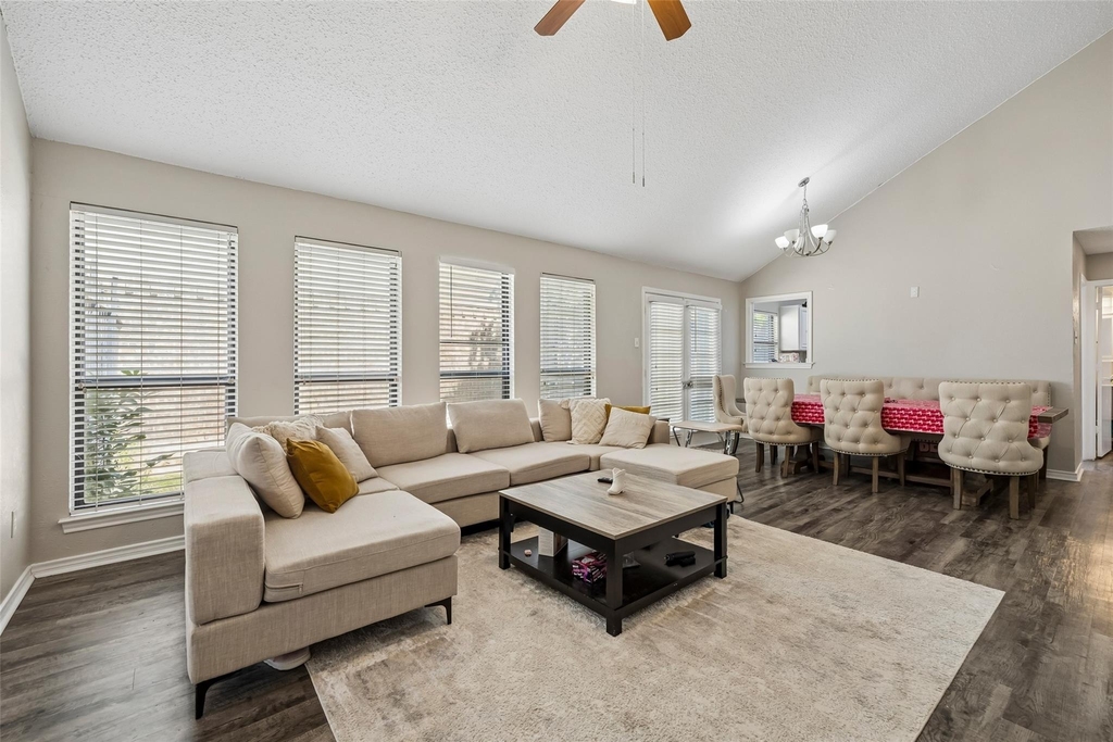 2108 Rose Cliff Lane - Photo 5