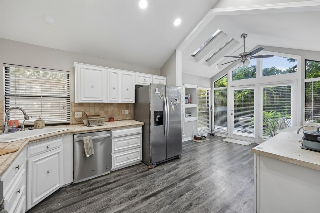 2108 Rose Cliff Lane - Photo 8
