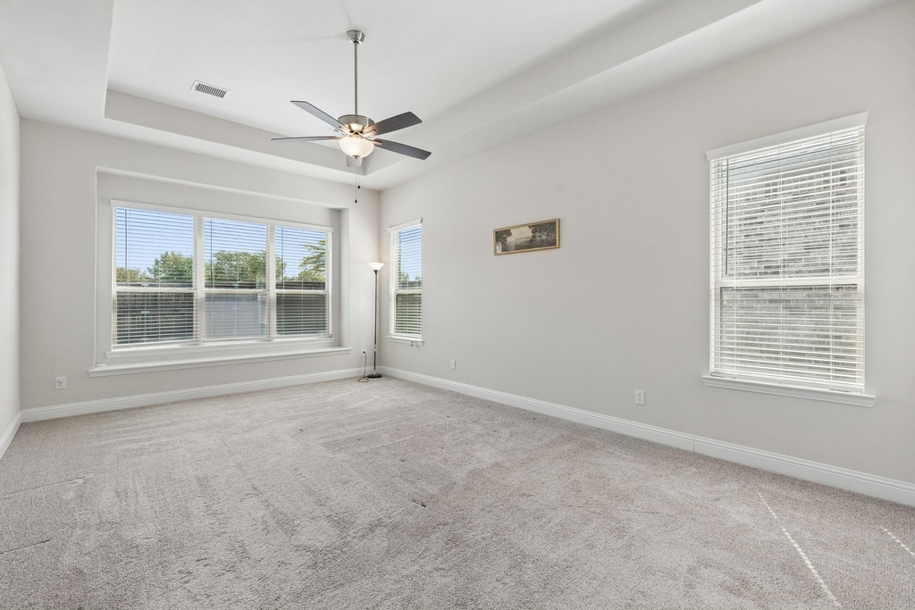 408 Worthing Way - Photo 18