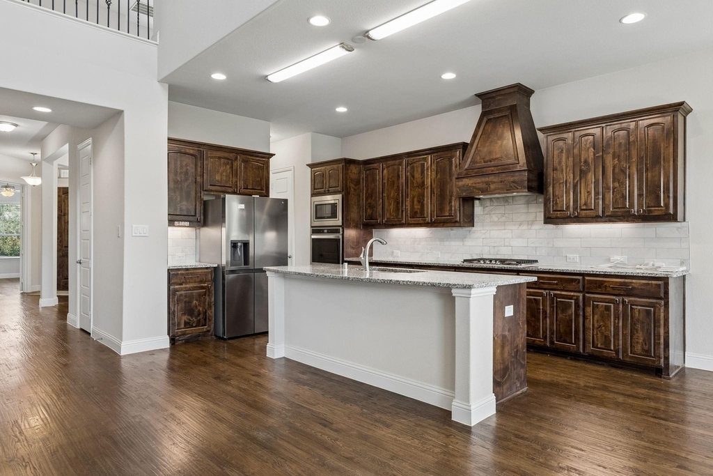 408 Worthing Way - Photo 3