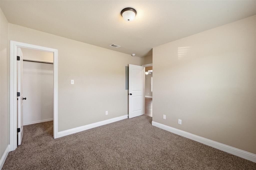 131 Sunburst Court - Photo 18