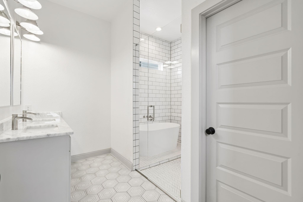 7644 Trailridge Drive - Photo 17