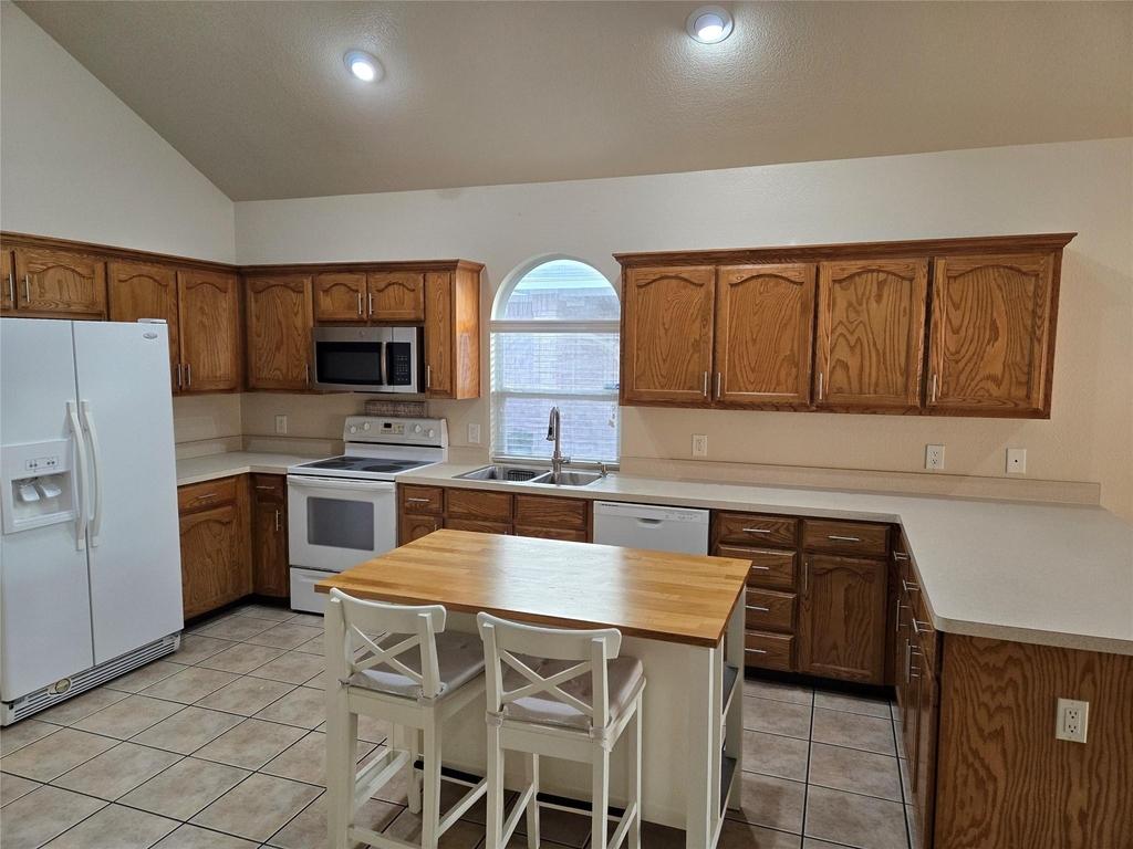 624 Caravan Drive - Photo 7