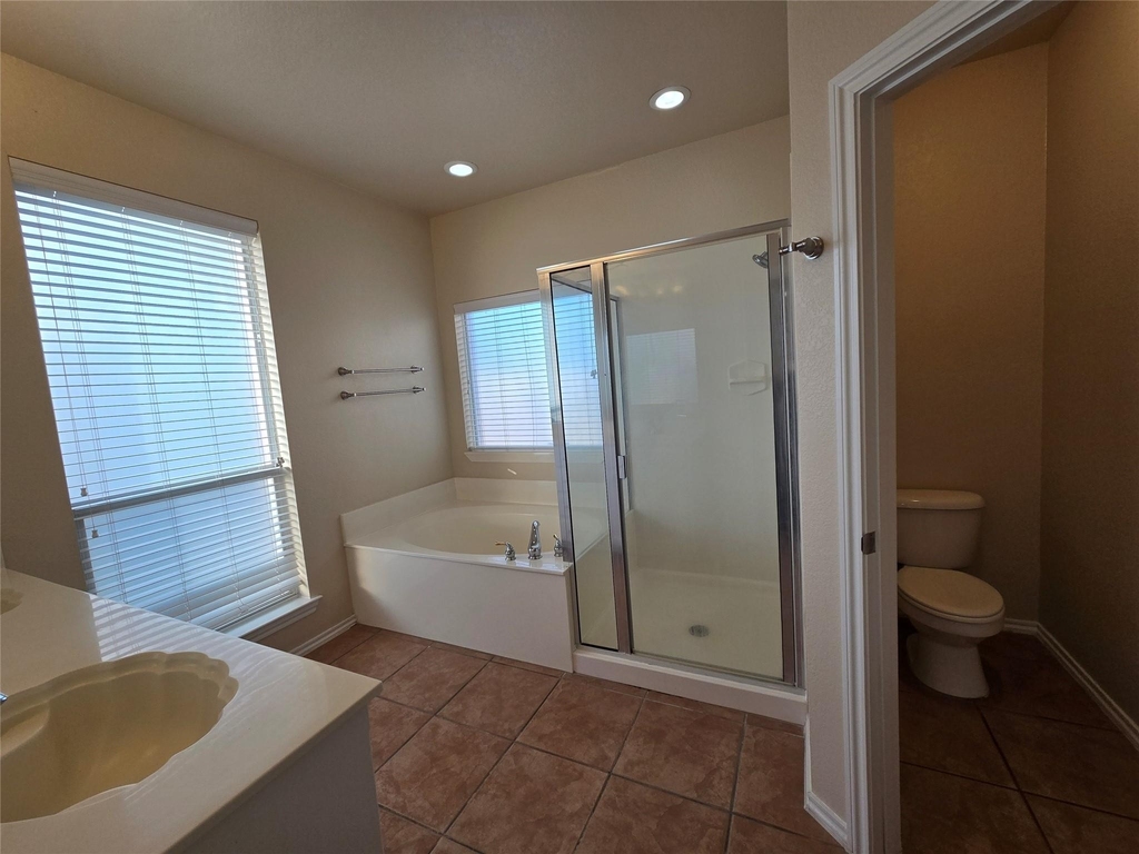 624 Caravan Drive - Photo 13