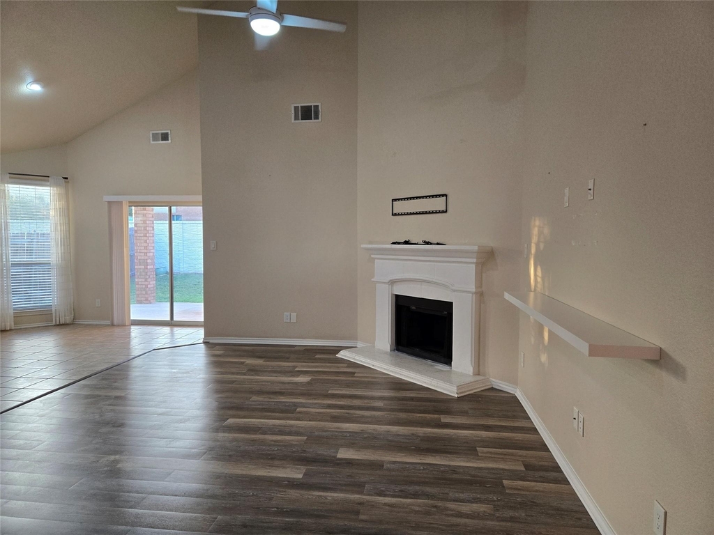 624 Caravan Drive - Photo 5