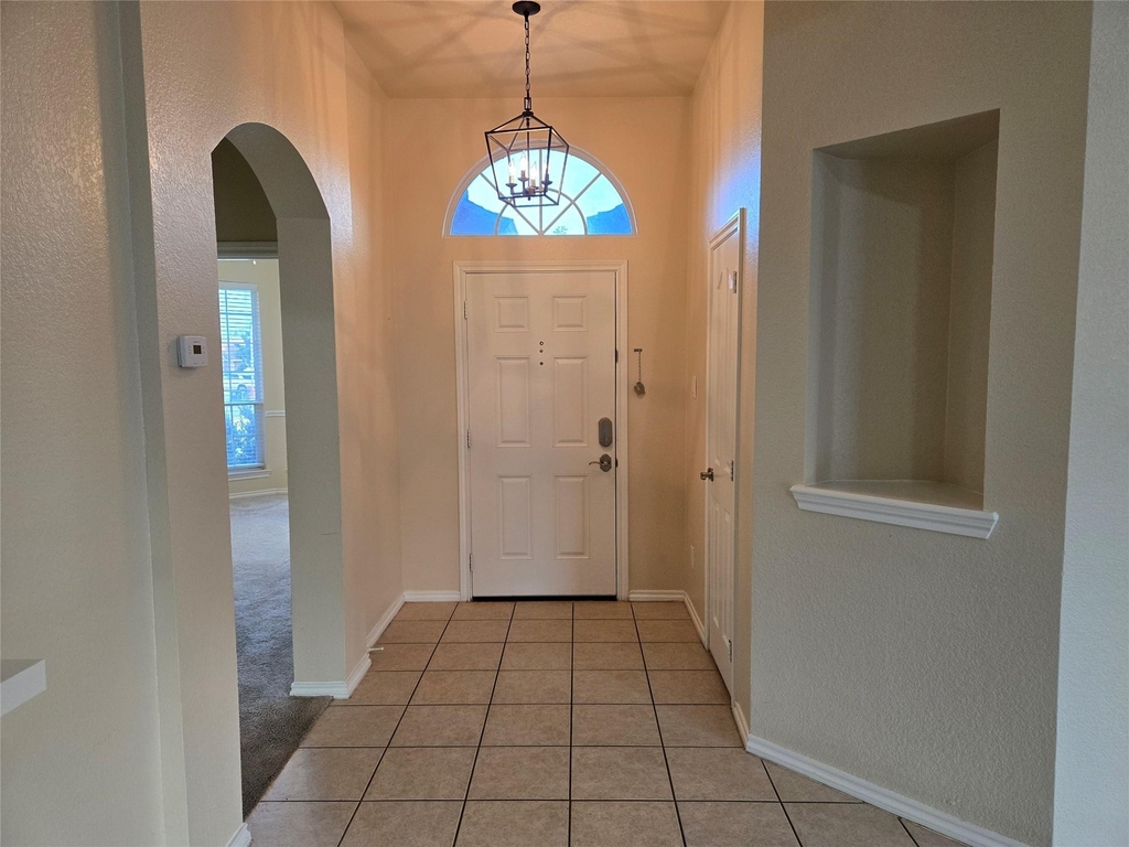 624 Caravan Drive - Photo 3