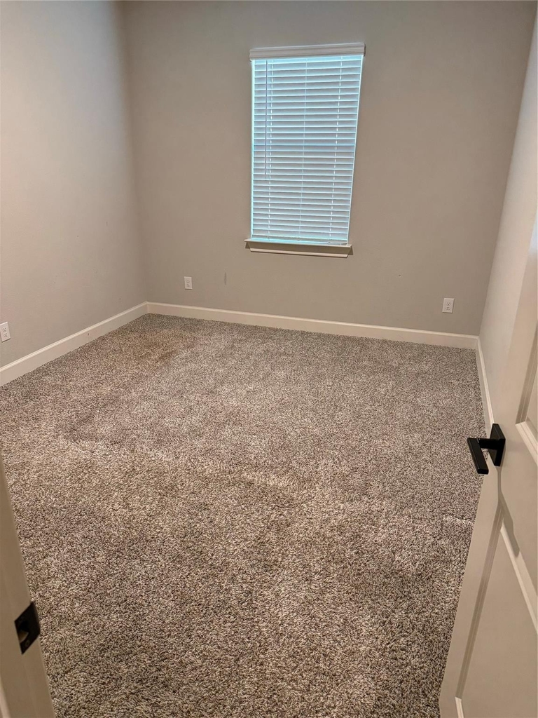 1001 Calhoun Drive - Photo 6