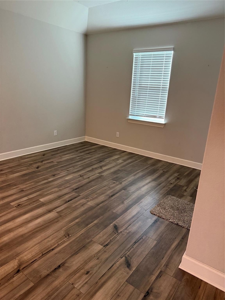 1001 Calhoun Drive - Photo 8
