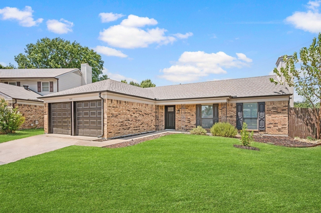 5424 Gregory Drive - Photo 2