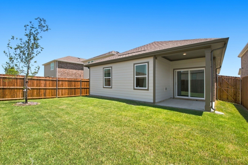 2314 Winthrop Avenue - Photo 29
