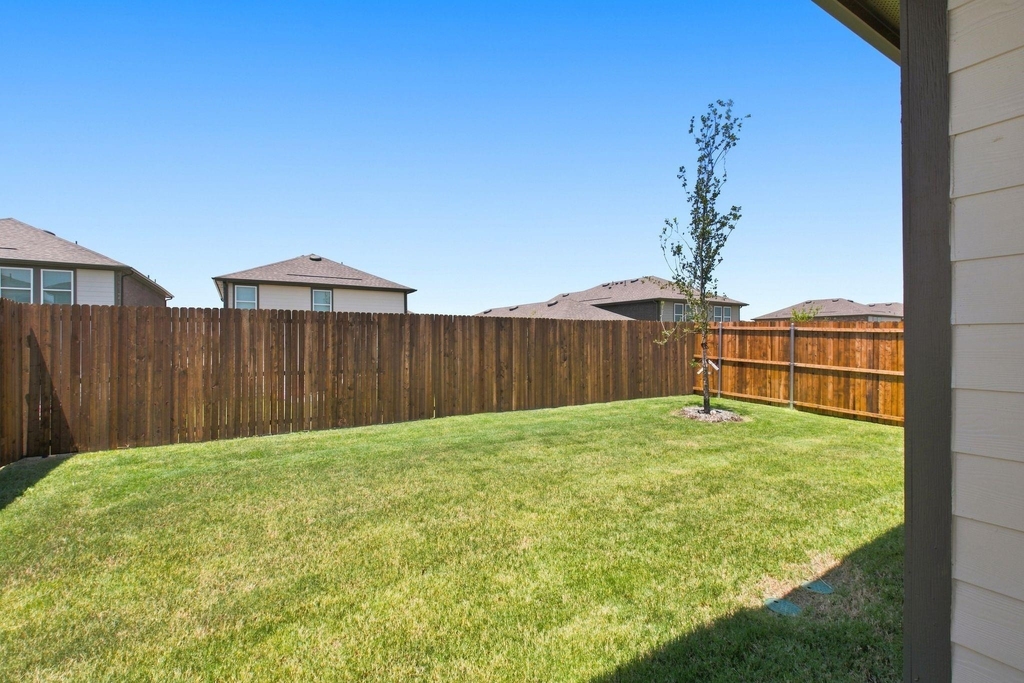 2314 Winthrop Avenue - Photo 28