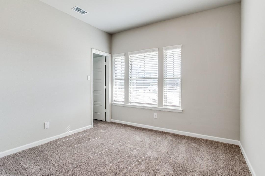 313 Ember Circle - Photo 16