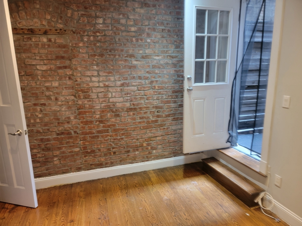 314 East 106th Street - Photo 2