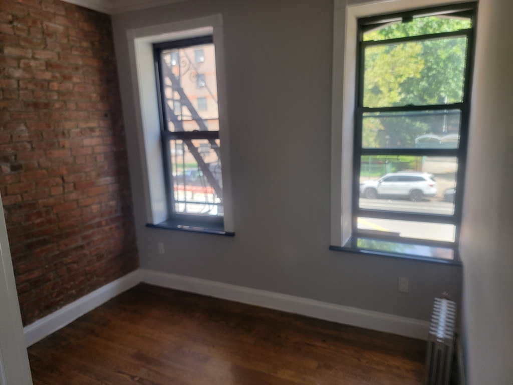 314 East 106th Street - Photo 10