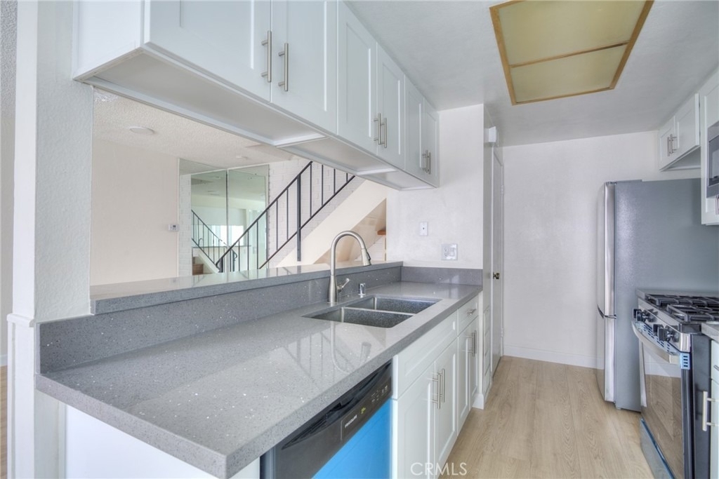 1085 W Sierra Madre - Photo 8