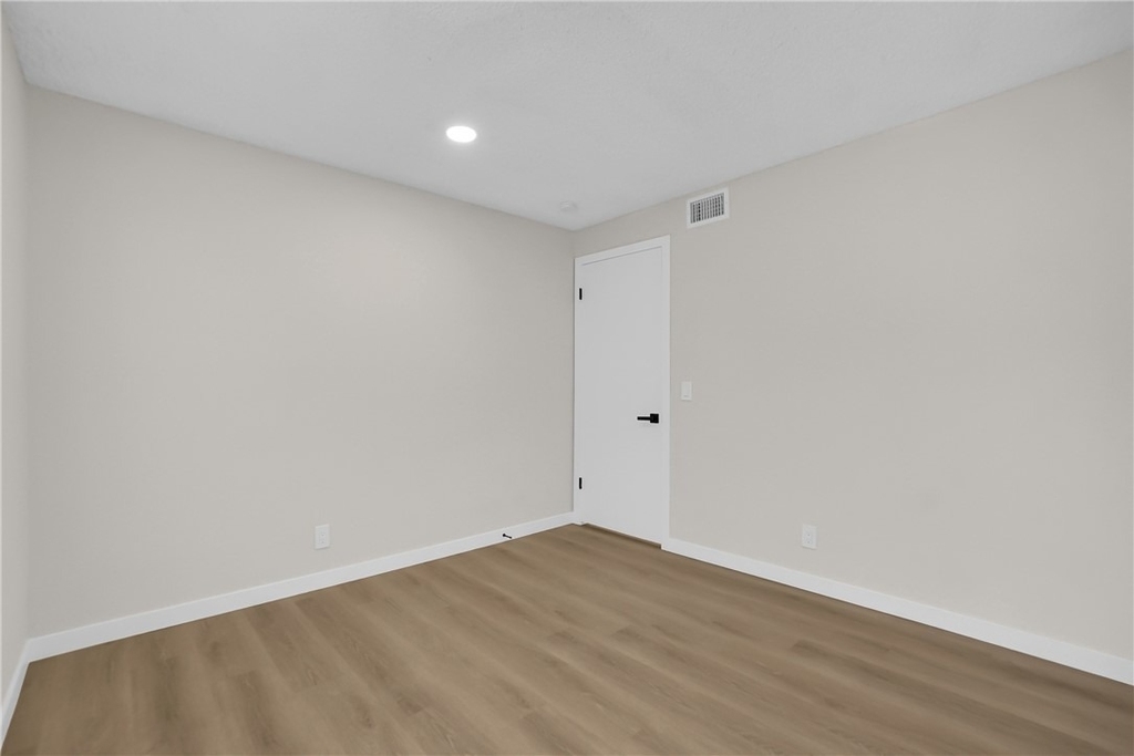1242 Sultan Circle - Photo 28