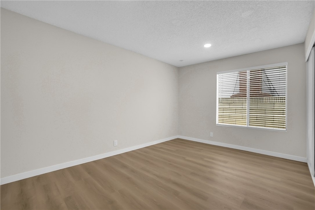 1242 Sultan Circle - Photo 25