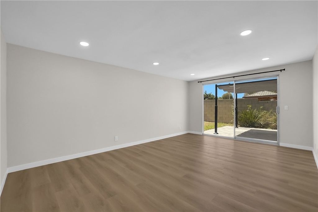 1242 Sultan Circle - Photo 19