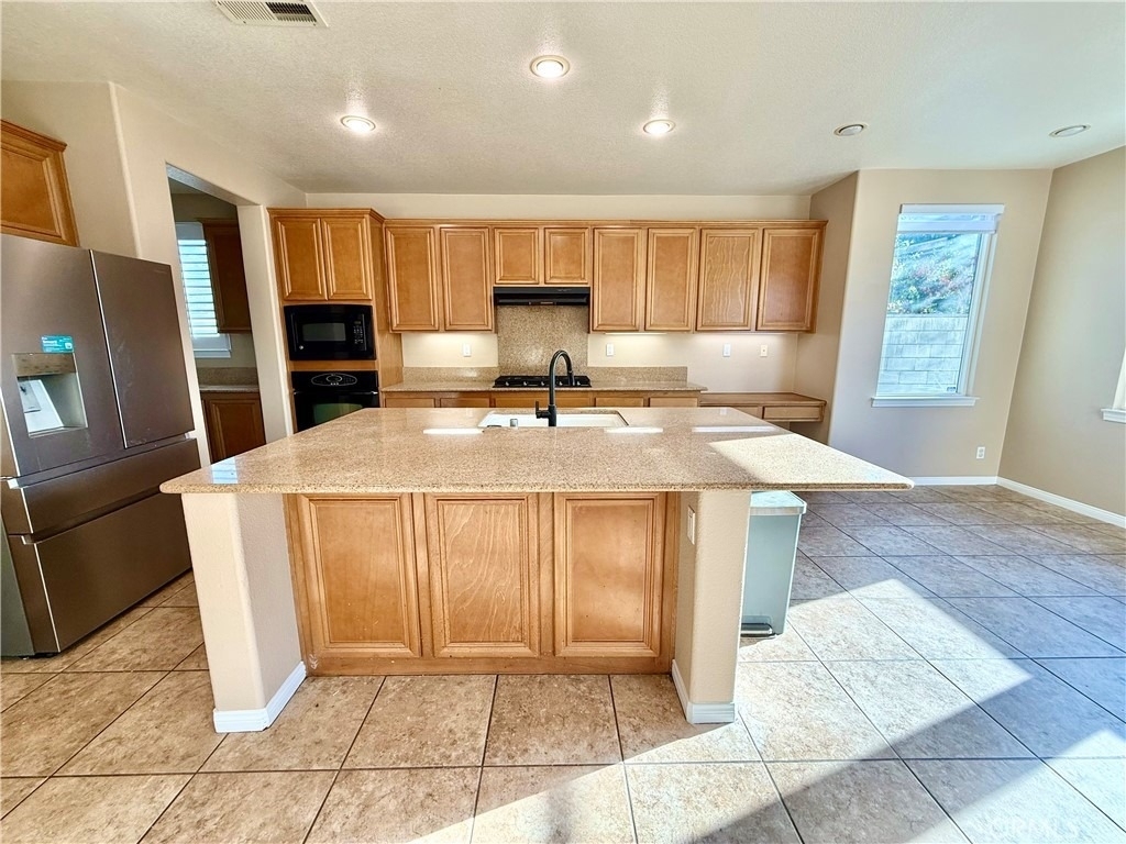 34413 Waltham Place - Photo 8