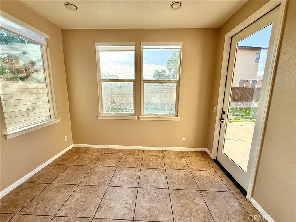 34413 Waltham Place - Photo 9