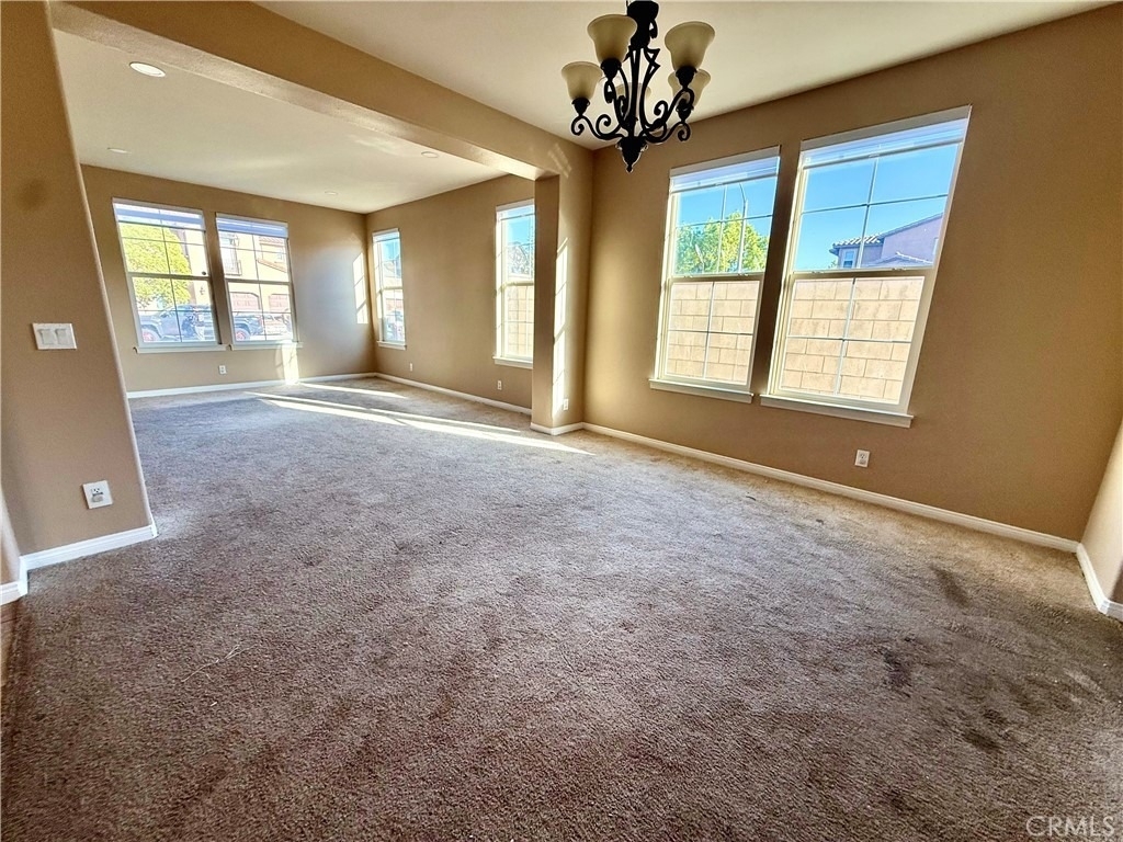 34413 Waltham Place - Photo 5