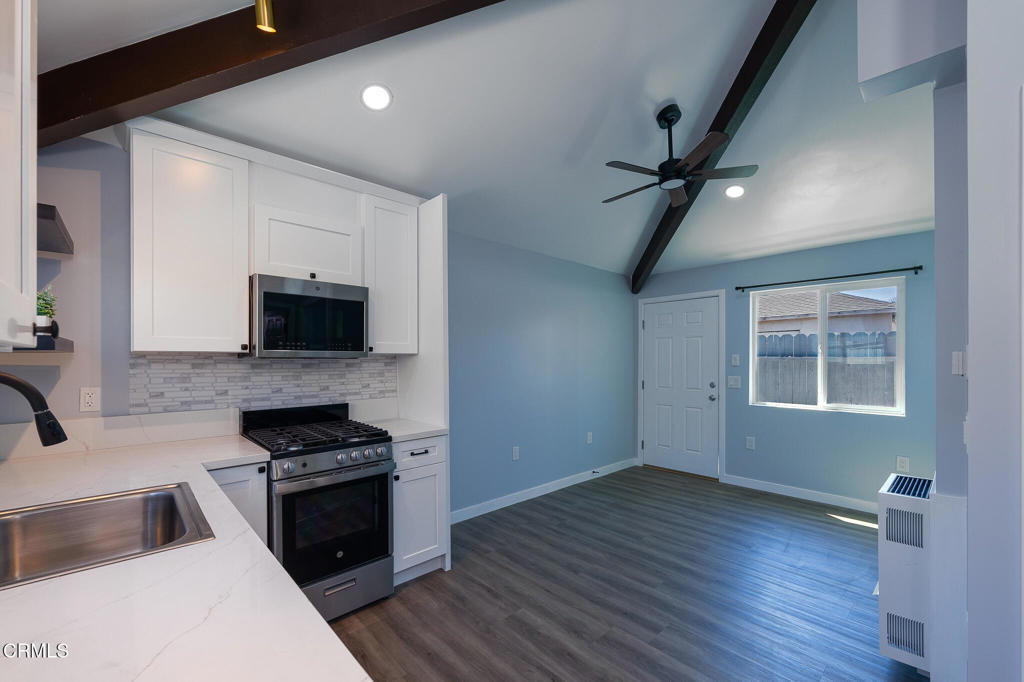506 E Hemlock Street - Photo 2