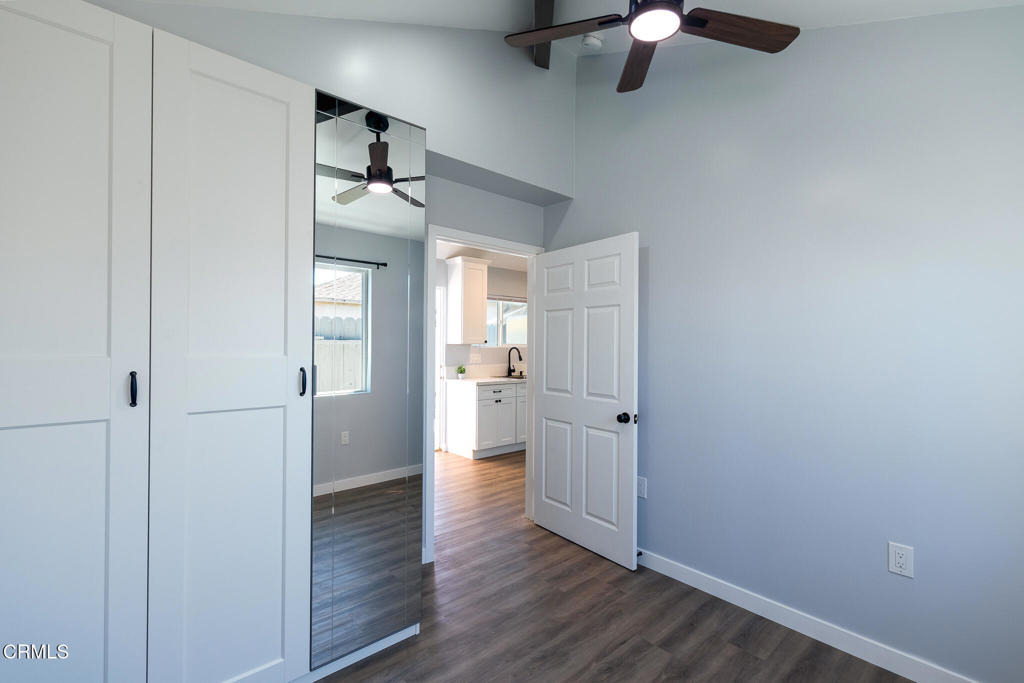 506 E Hemlock Street - Photo 7