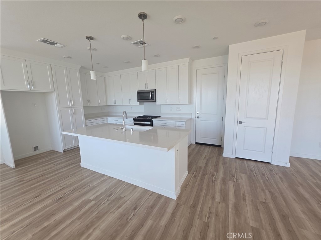 2860 Sapphire Road - Photo 1