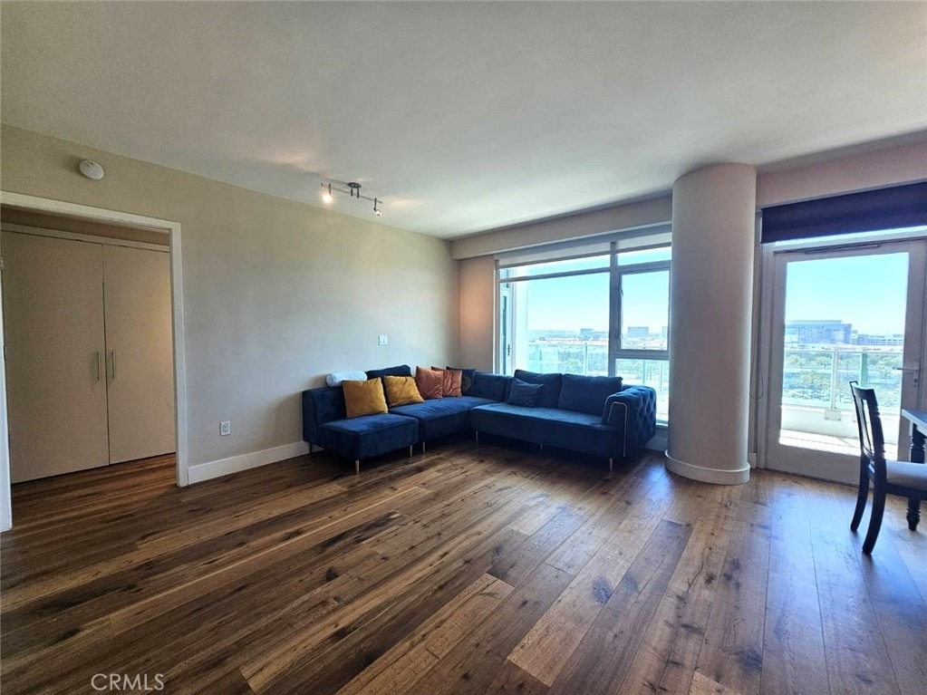 3131 Michelson - Photo 2