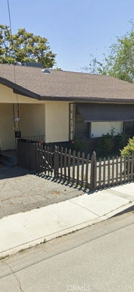 269 S Sheriff - Photo 2