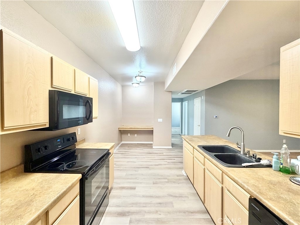 24909 Madison Avenue - Photo 8