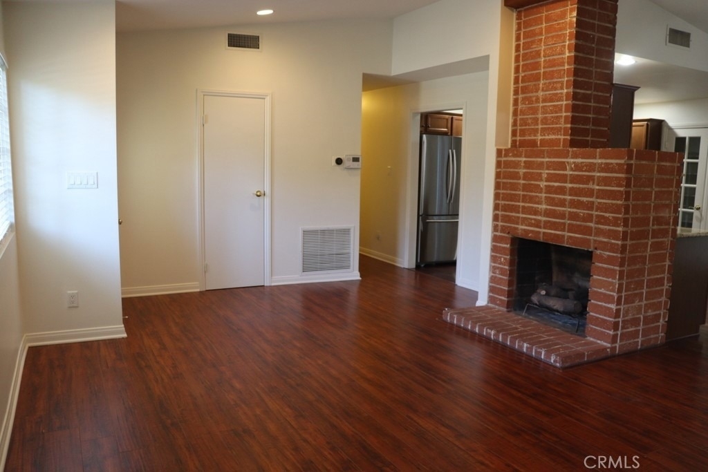 22942 Leadwell - Photo 14