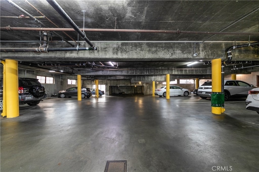 1344 N Martel Avenue - Photo 17