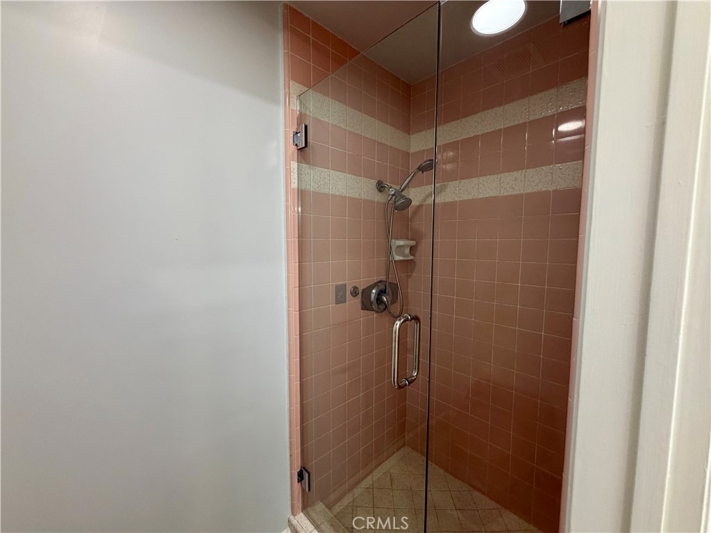 1344 N Martel Avenue - Photo 14