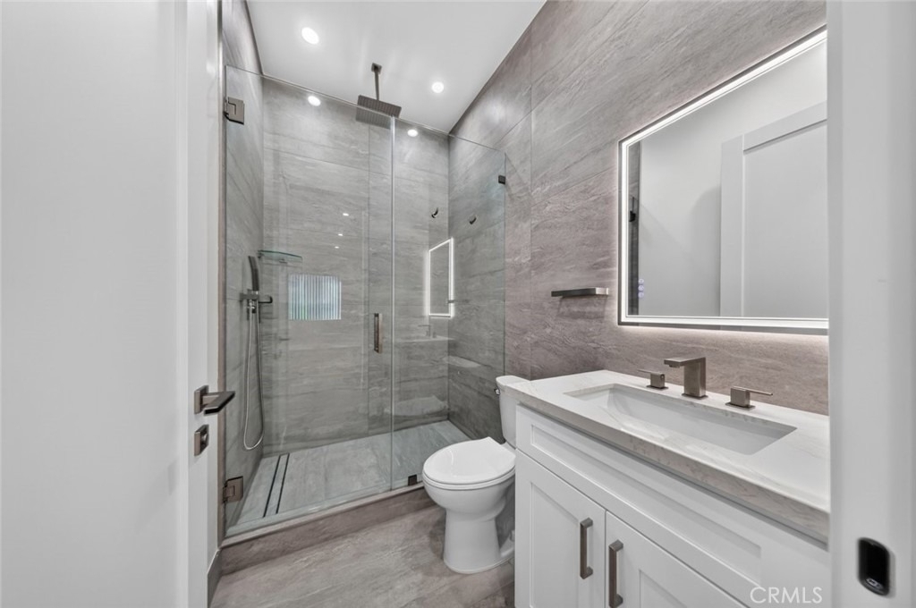 7940 Ethel Avenue - Photo 10
